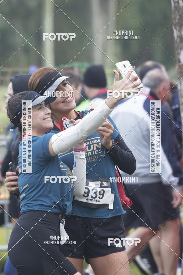 Buy your photos of the eventSANTANDER TRACK&FIELD RUN SERIES - PLAZA SUL/JARDIM BOT�NICO - Equipe ASI on Fotop