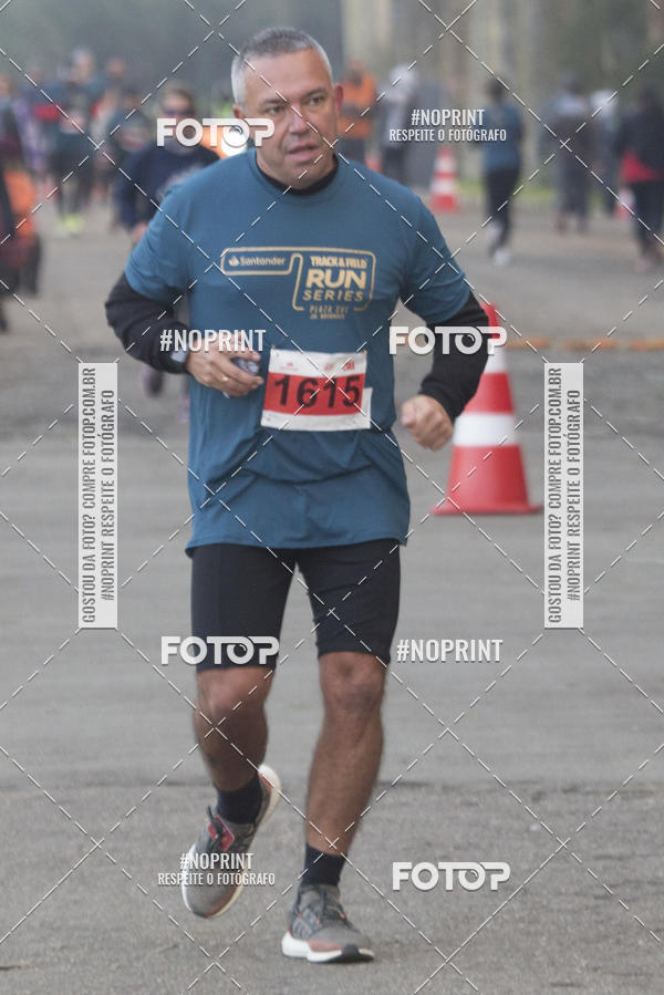 Buy your photos of the eventSANTANDER TRACK&FIELD RUN SERIES - PLAZA SUL/JARDIM BOT�NICO - Equipe ASI on Fotop