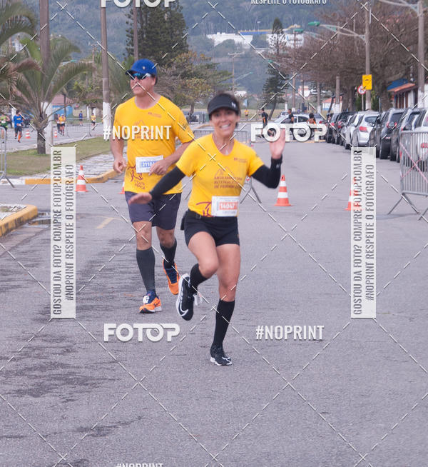 Buy your photos of the eventMeia Maratona Internacional de Peru�be on Fotop