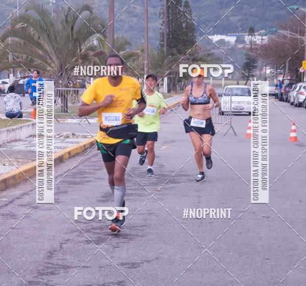 Buy your photos of the eventMeia Maratona Internacional de Peru�be on Fotop