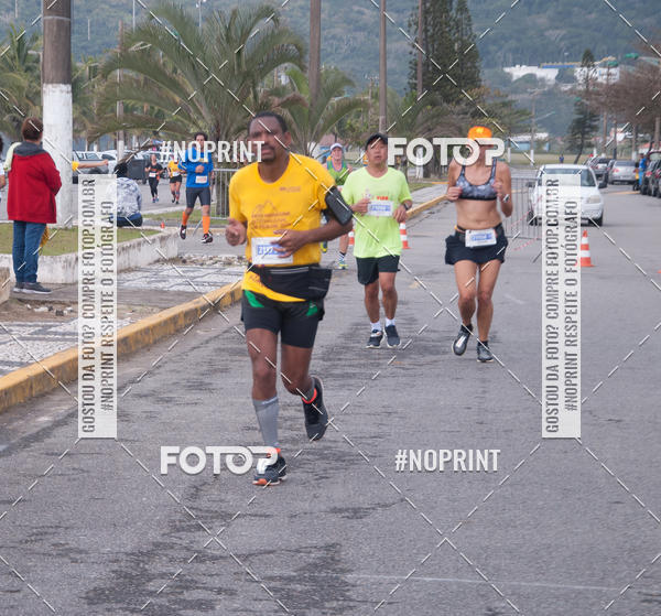 Buy your photos of the eventMeia Maratona Internacional de Peru�be on Fotop
