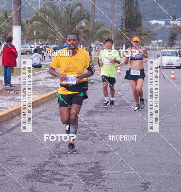 Buy your photos of the eventMeia Maratona Internacional de Peru�be on Fotop