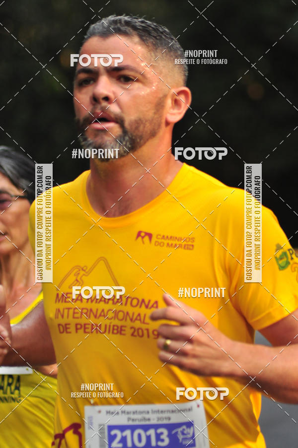 Buy your photos of the eventMeia Maratona Internacional de Peru�be on Fotop