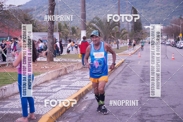 Buy your photos of the eventMeia Maratona Internacional de Peru�be on Fotop