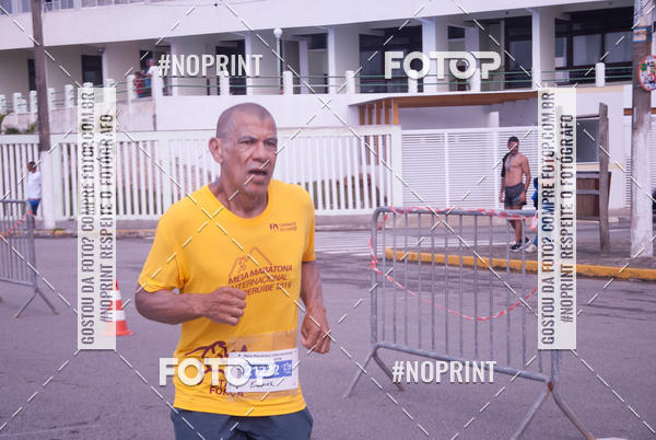 Buy your photos of the eventMeia Maratona Internacional de Peru�be on Fotop