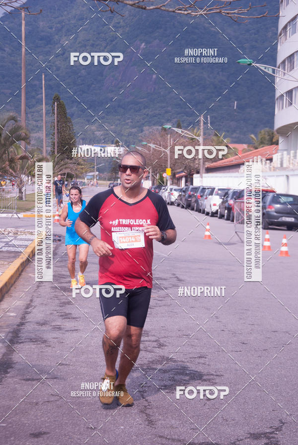 Buy your photos of the eventMeia Maratona Internacional de Peru�be on Fotop