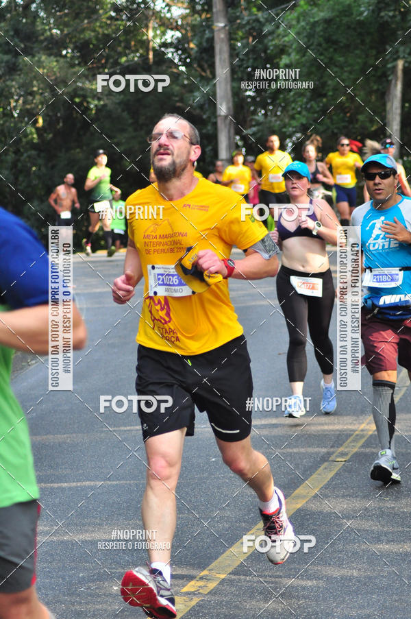 Buy your photos of the eventMeia Maratona Internacional de Peru�be on Fotop