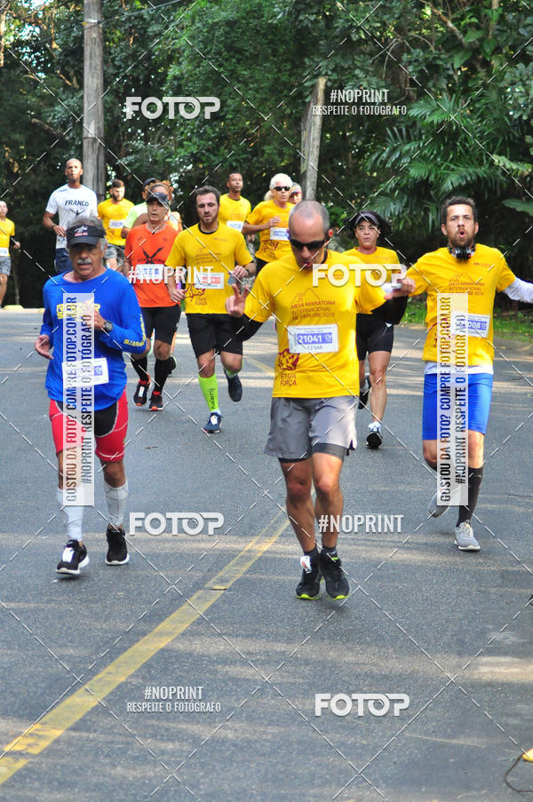 Buy your photos of the eventMeia Maratona Internacional de Peru�be on Fotop