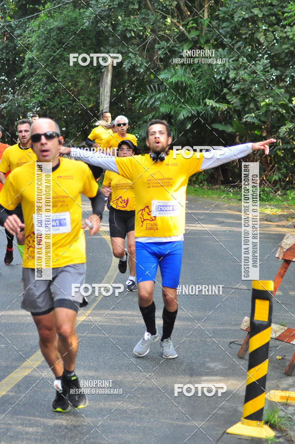 Buy your photos of the eventMeia Maratona Internacional de Peru�be on Fotop