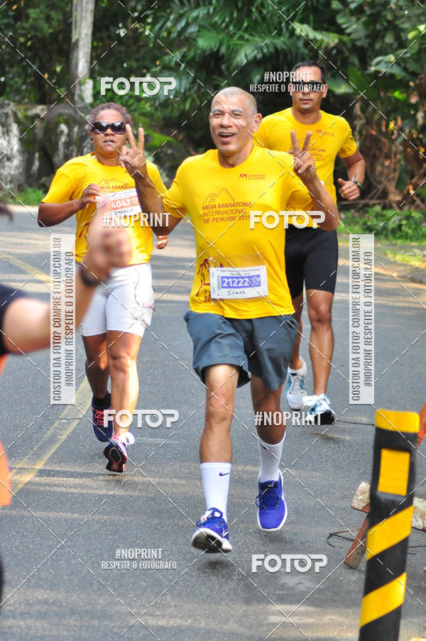 Buy your photos of the eventMeia Maratona Internacional de Peru�be on Fotop