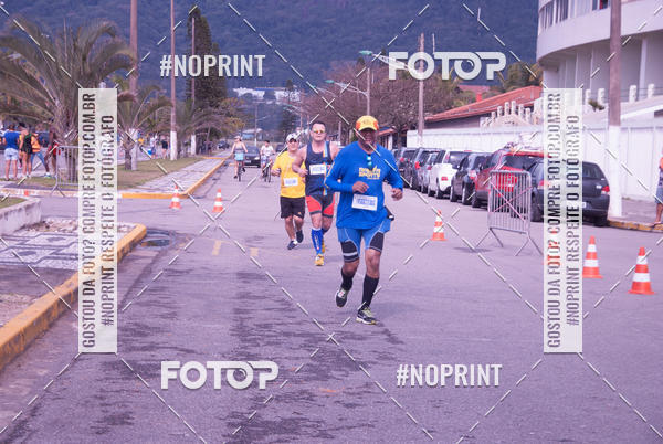 Buy your photos of the eventMeia Maratona Internacional de Peru�be on Fotop