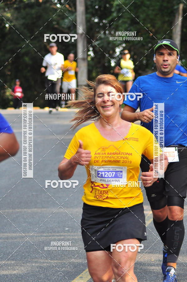 Buy your photos of the eventMeia Maratona Internacional de Peru�be on Fotop