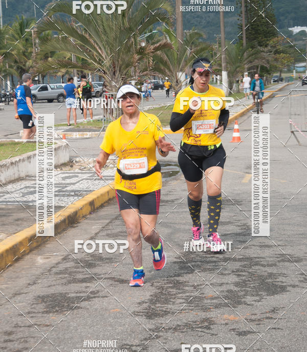Buy your photos of the eventMeia Maratona Internacional de Peru�be on Fotop