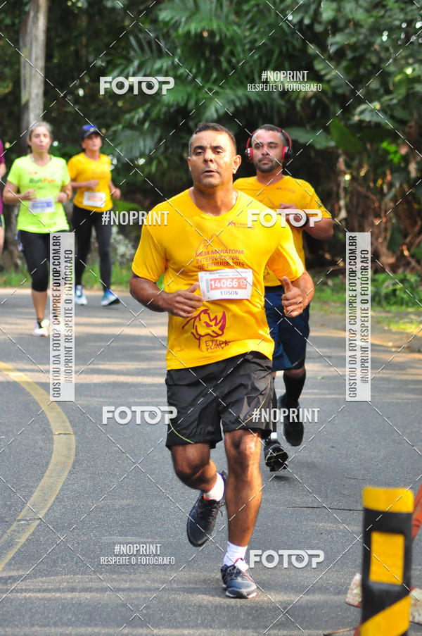 Buy your photos of the eventMeia Maratona Internacional de Peru�be on Fotop