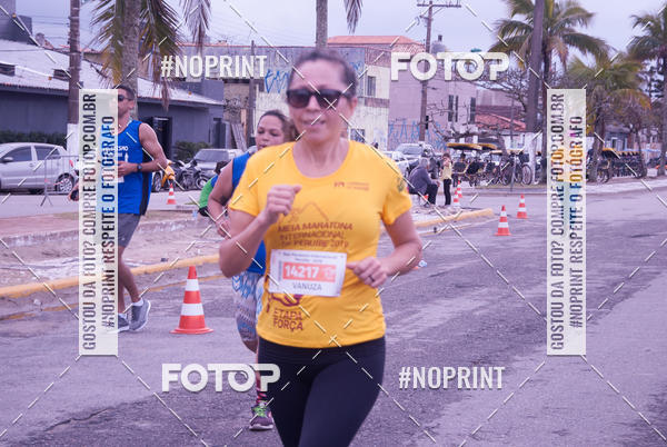 Buy your photos of the eventMeia Maratona Internacional de Peru�be on Fotop