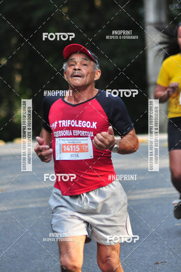 Buy your photos of the eventMeia Maratona Internacional de Peru�be on Fotop