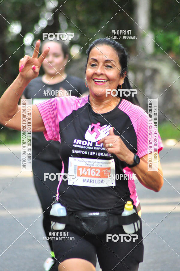 Buy your photos of the eventMeia Maratona Internacional de Peru�be on Fotop