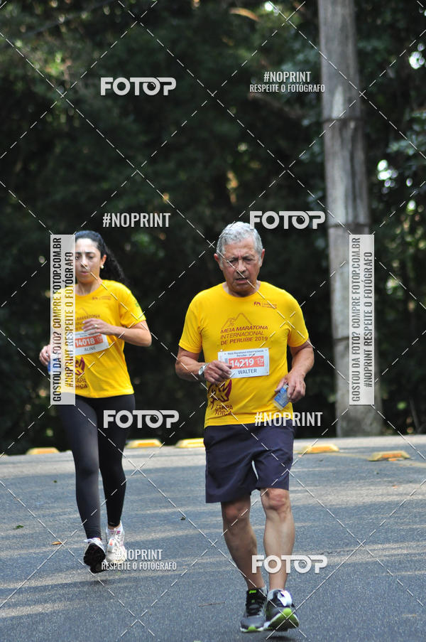 Buy your photos of the eventMeia Maratona Internacional de Peru�be on Fotop