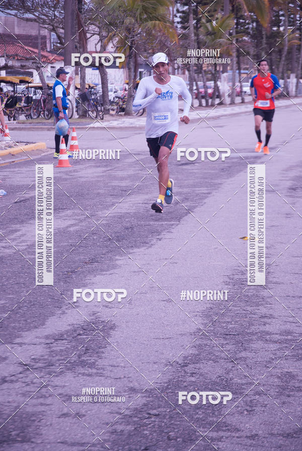 Buy your photos of the eventMeia Maratona Internacional de Peru�be on Fotop