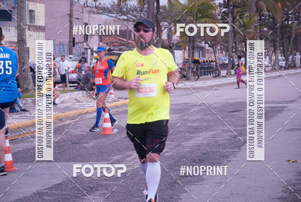 Buy your photos of the eventMeia Maratona Internacional de Peru�be on Fotop