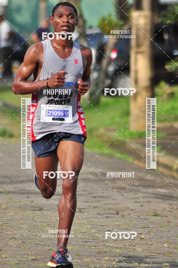 Buy your photos of the eventMeia Maratona Internacional de Peru�be on Fotop