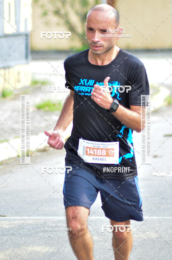 Buy your photos of the eventMeia Maratona Internacional de Peru�be on Fotop