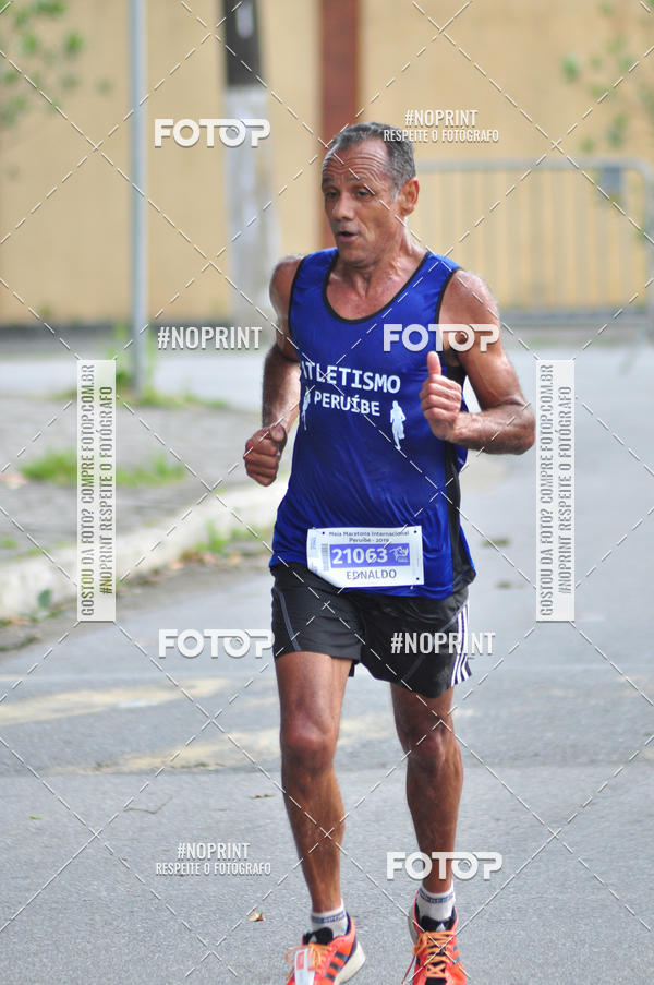 Buy your photos of the eventMeia Maratona Internacional de Peru�be on Fotop