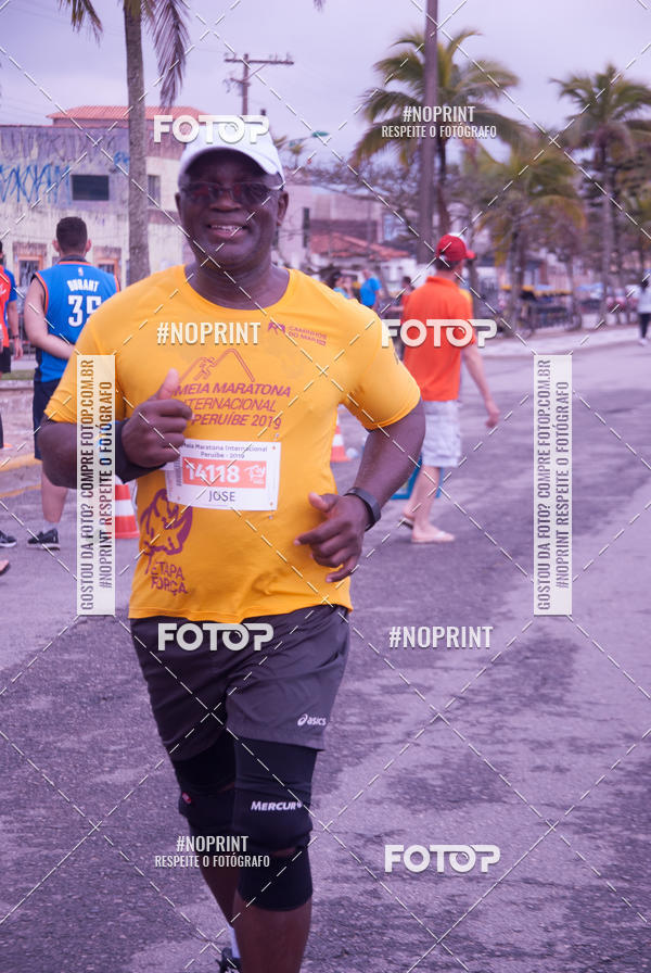 Buy your photos of the eventMeia Maratona Internacional de Peru�be on Fotop