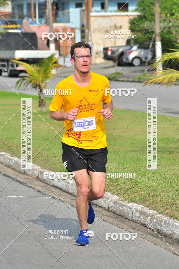 Buy your photos of the eventMeia Maratona Internacional de Peru�be on Fotop