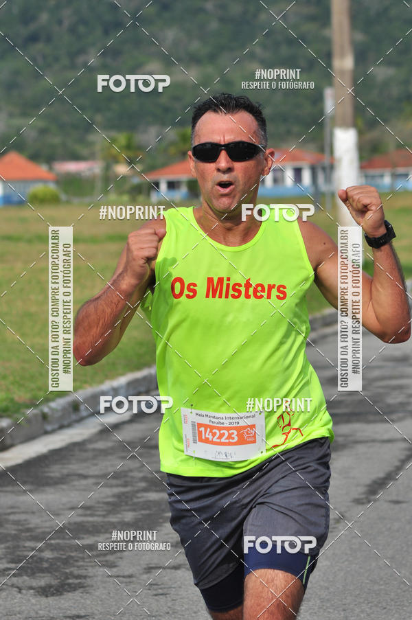Buy your photos of the eventMeia Maratona Internacional de Peru�be on Fotop