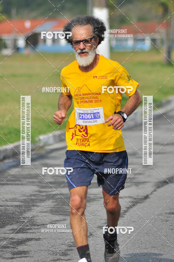 Buy your photos of the eventMeia Maratona Internacional de Peru�be on Fotop