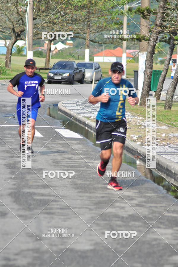 Buy your photos of the eventMeia Maratona Internacional de Peru�be on Fotop