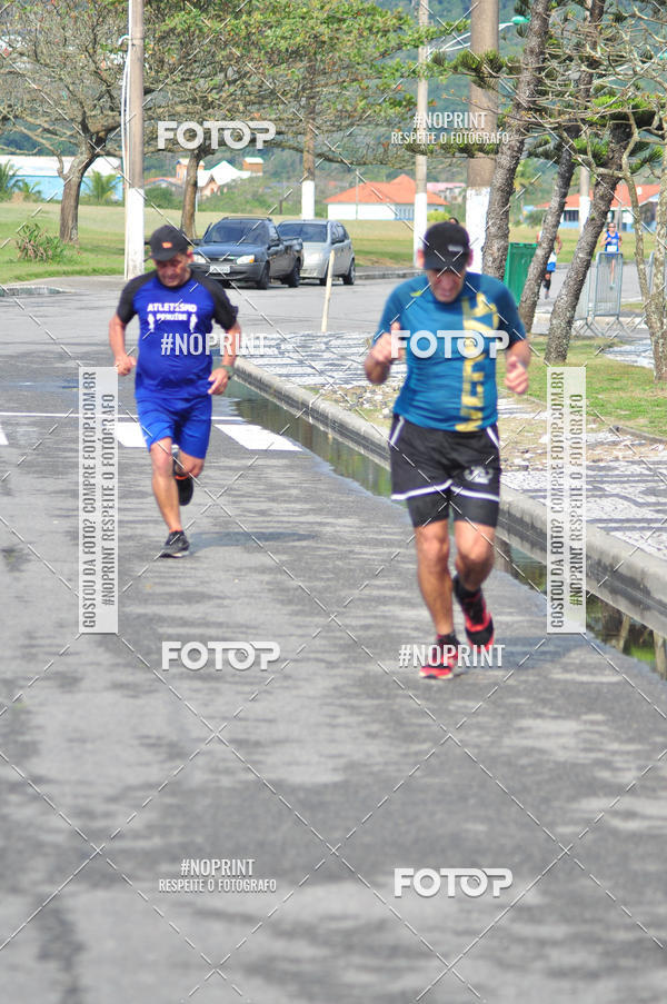 Buy your photos of the eventMeia Maratona Internacional de Peru�be on Fotop