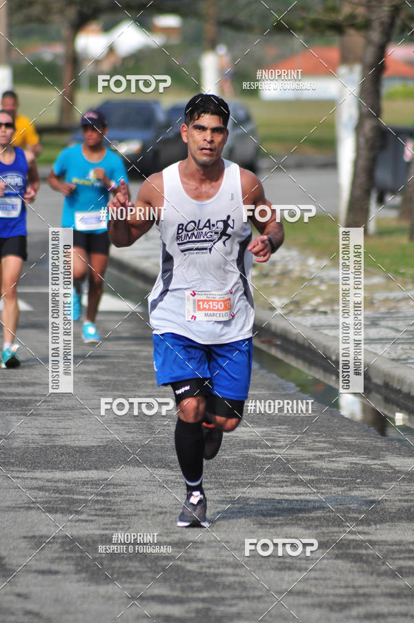 Buy your photos of the eventMeia Maratona Internacional de Peru�be on Fotop