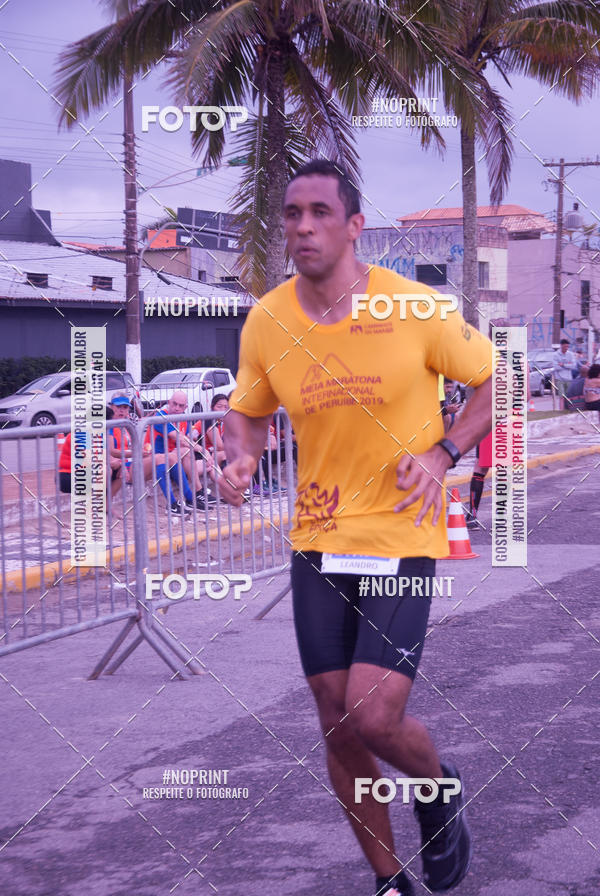 Buy your photos of the eventMeia Maratona Internacional de Peru�be on Fotop