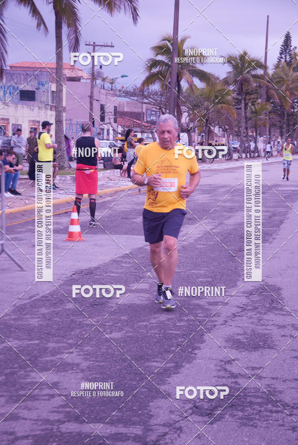 Buy your photos of the eventMeia Maratona Internacional de Peru�be on Fotop