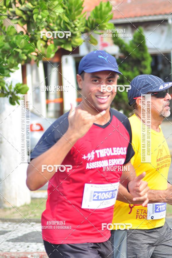 Buy your photos of the eventMeia Maratona Internacional de Peru�be on Fotop