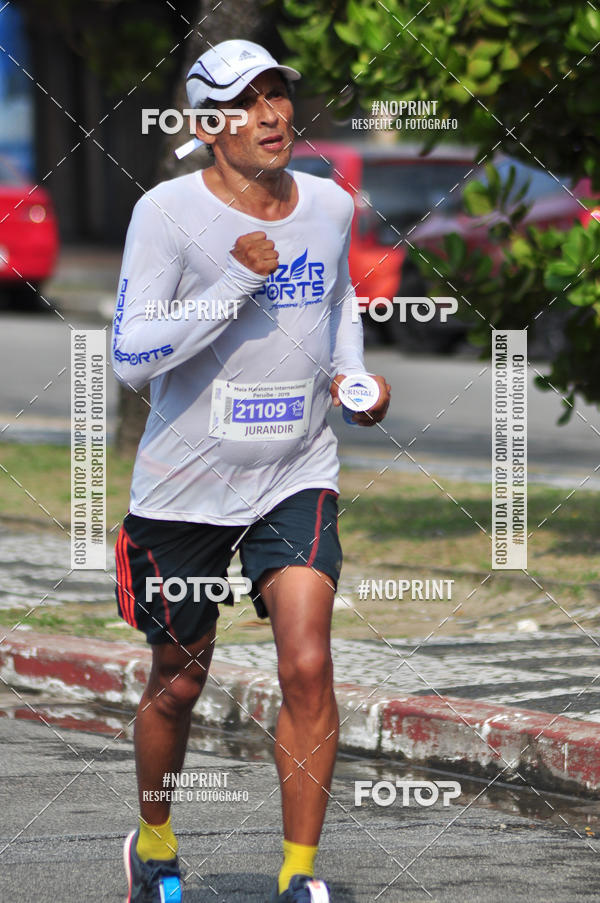 Buy your photos of the eventMeia Maratona Internacional de Peru�be on Fotop