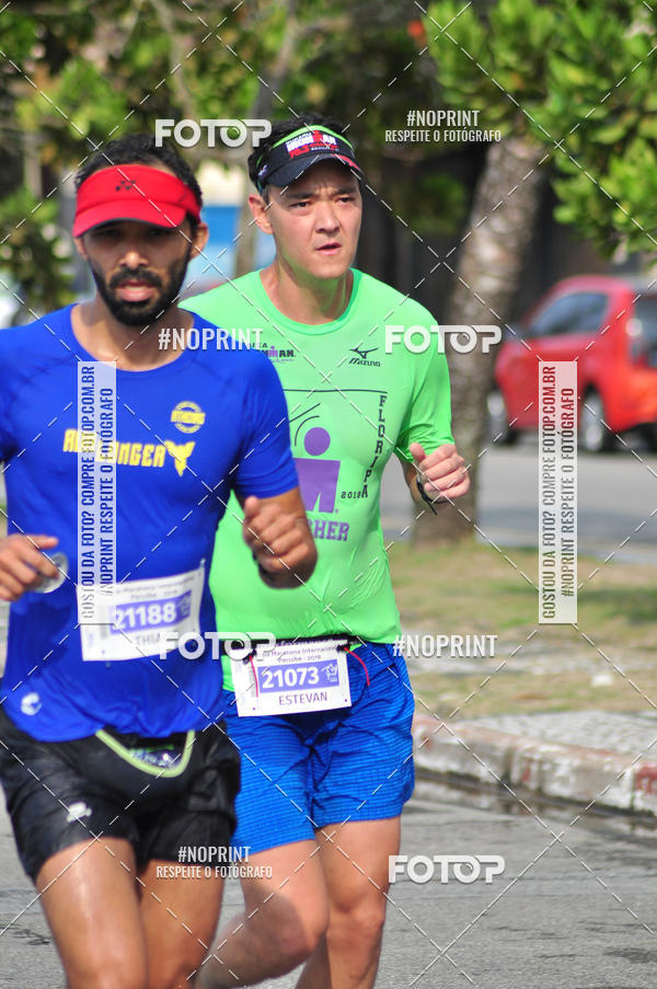 Buy your photos of the eventMeia Maratona Internacional de Peru�be on Fotop