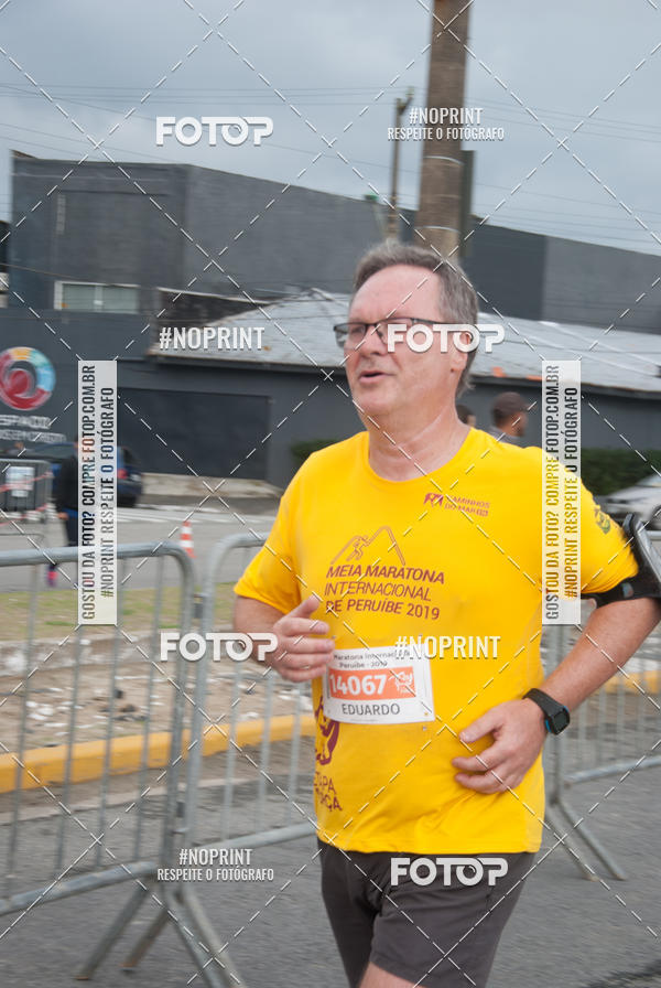 Buy your photos of the eventMeia Maratona Internacional de Peru�be on Fotop