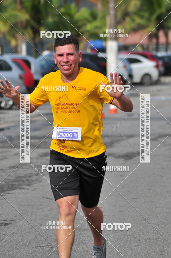 Buy your photos of the eventMeia Maratona Internacional de Peru�be on Fotop