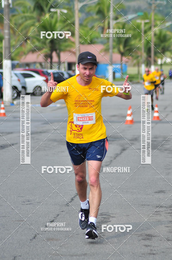 Buy your photos of the eventMeia Maratona Internacional de Peru�be on Fotop