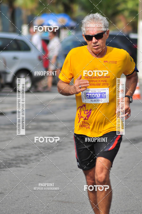 Buy your photos of the eventMeia Maratona Internacional de Peru�be on Fotop