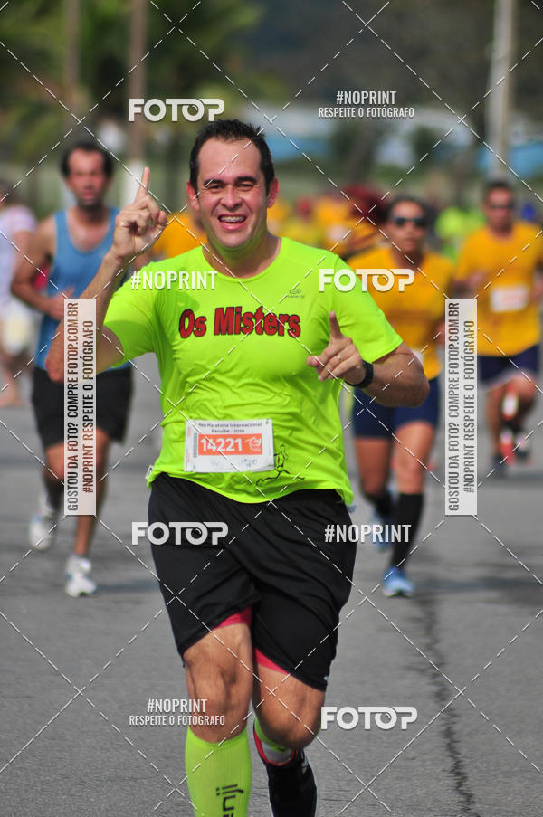 Compre suas fotos do eventoMeia Maratona Internacional de Peru�be no Fotop