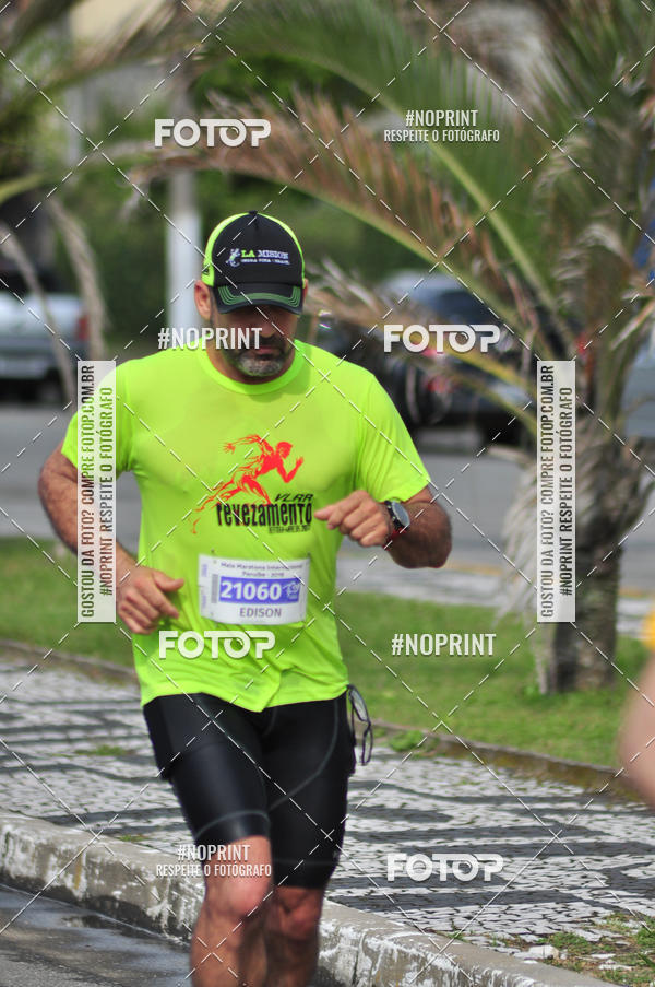 Buy your photos of the eventMeia Maratona Internacional de Peru�be on Fotop