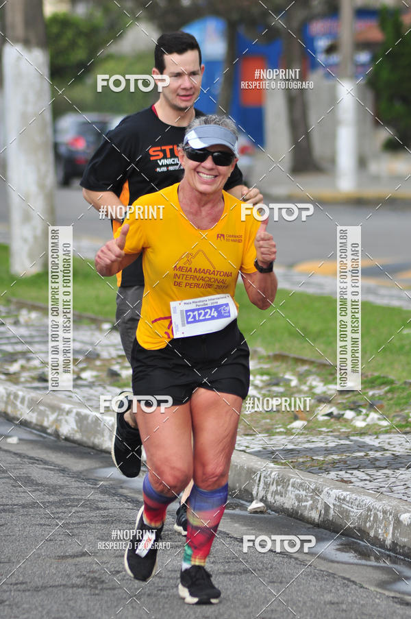 Buy your photos of the eventMeia Maratona Internacional de Peru�be on Fotop