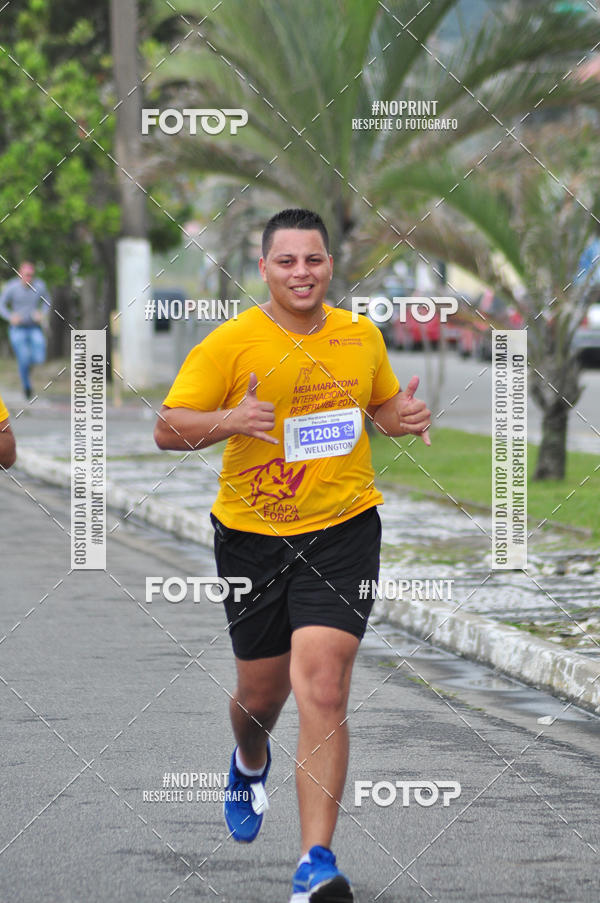 Buy your photos of the eventMeia Maratona Internacional de Peru�be on Fotop