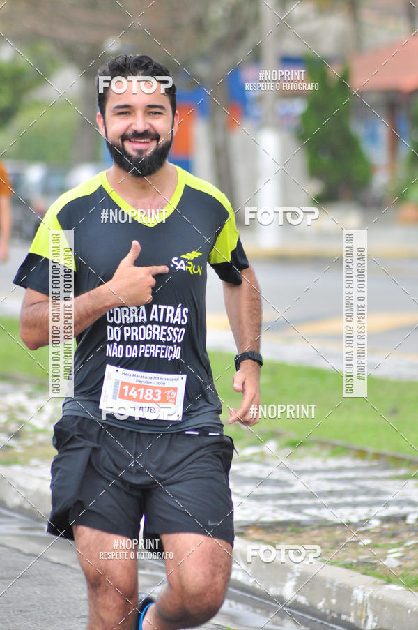 Buy your photos of the eventMeia Maratona Internacional de Peru�be on Fotop