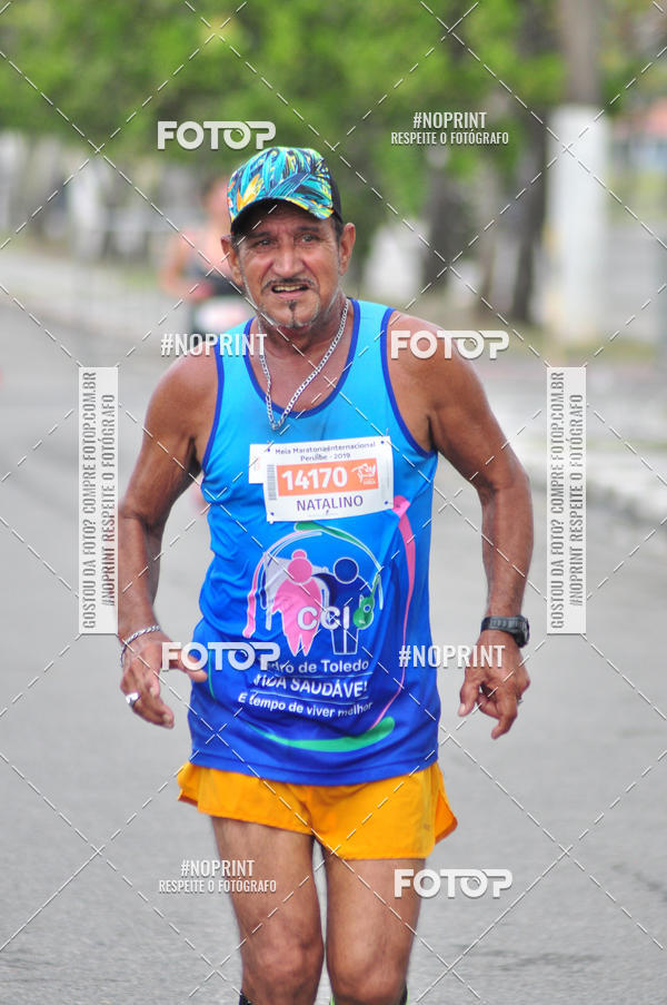 Buy your photos of the eventMeia Maratona Internacional de Peru�be on Fotop