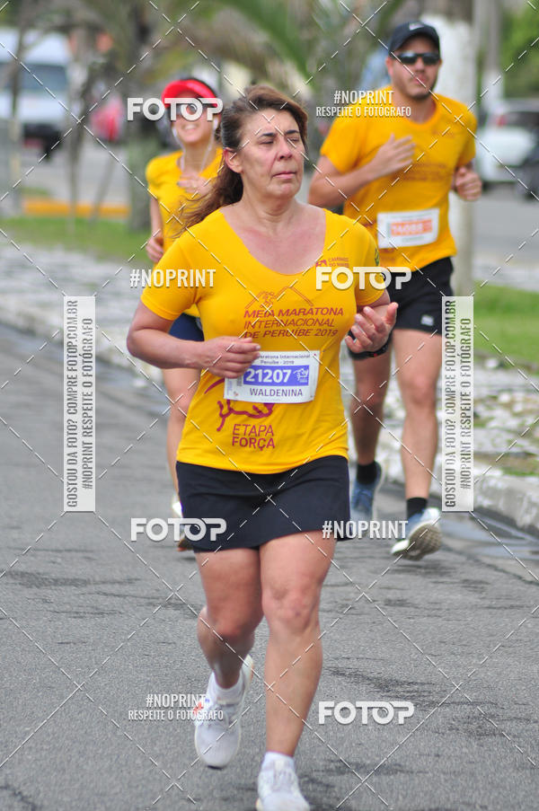 Buy your photos of the eventMeia Maratona Internacional de Peru�be on Fotop